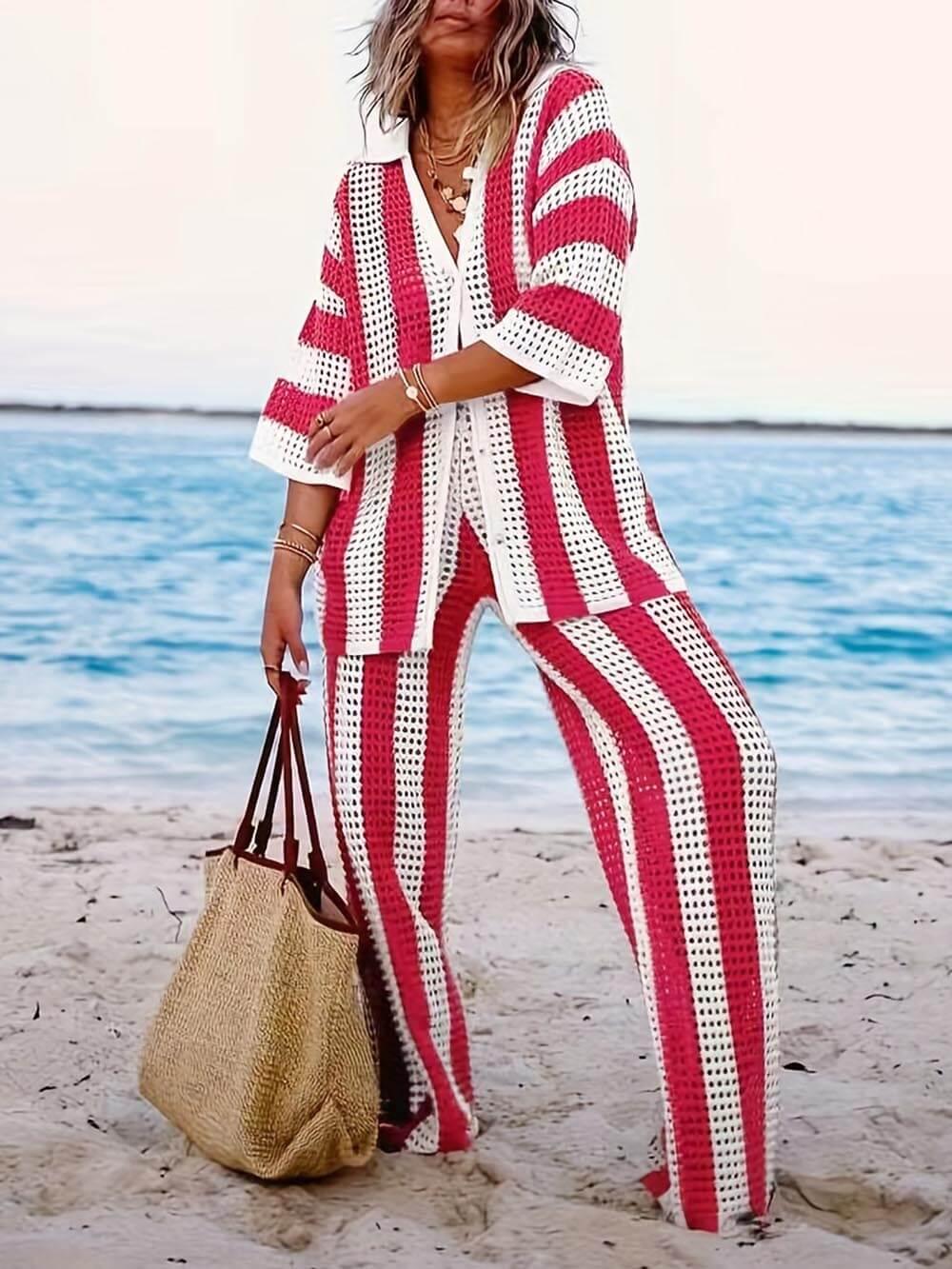 Conjunto de camisa holgada de rayas con cuello en V y calados y pantalón de pierna ancha