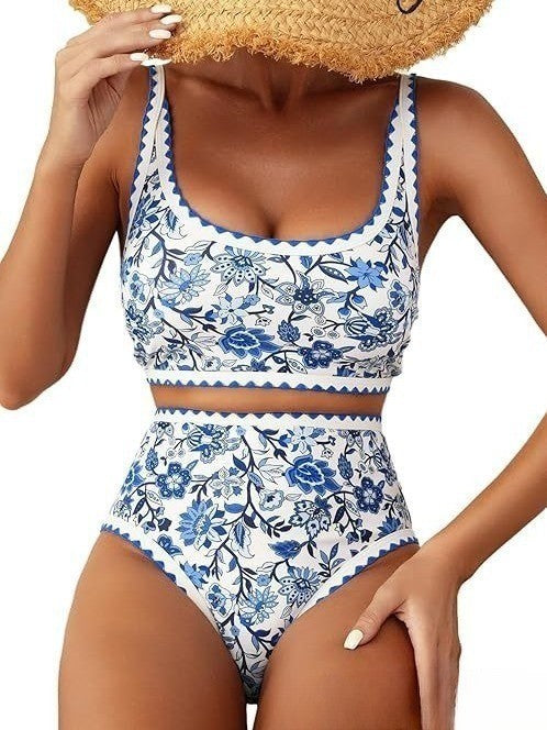 Bikini con estampado floral y abertura delantera