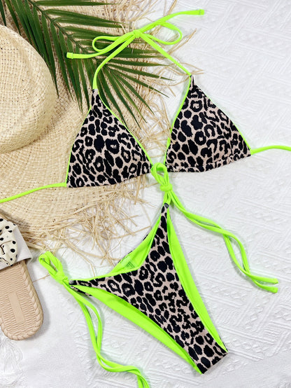 Bikini de triángulo de dos piezas con estampado de leopardo en bloques de color