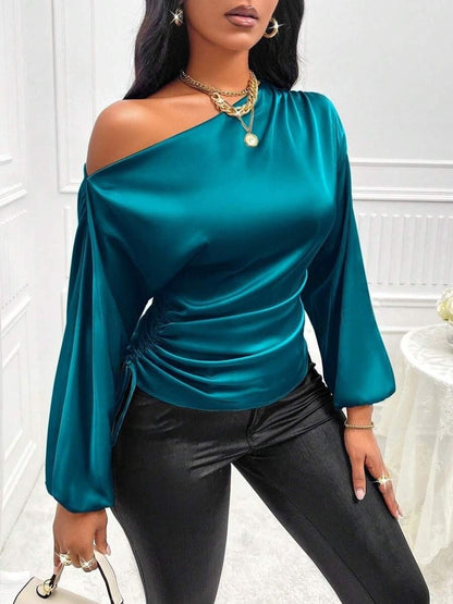 Blusa de satén asimétrica de manga larga con cuello cruzado para mujer