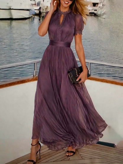 Vestido maxi de gasa morado con escote de gota y ribete de encaje