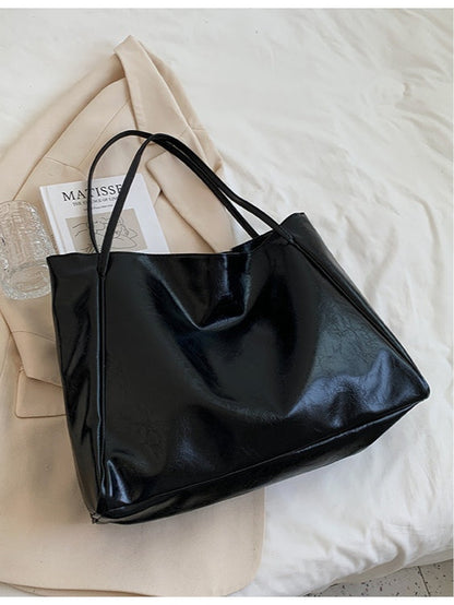 Bolso saco de hombro de piel suave y gran capacidad