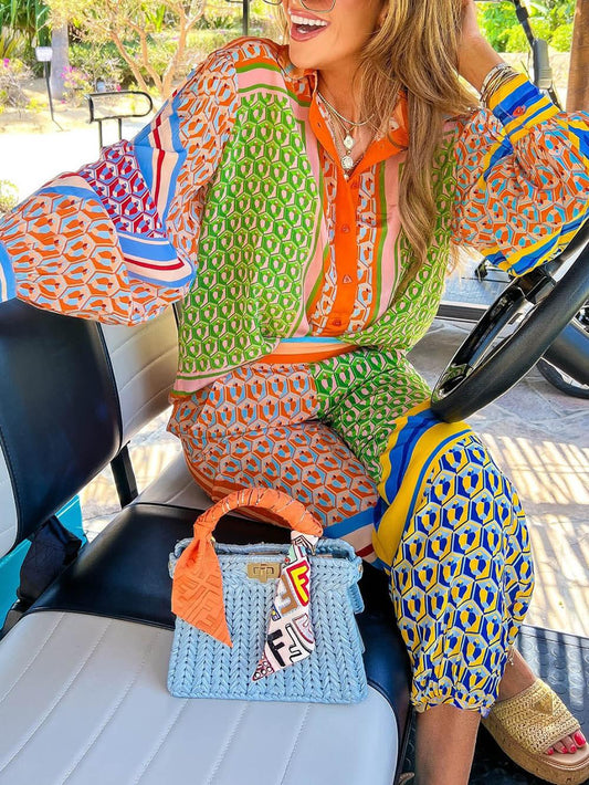 Camisa holgada con botones, manga abullonada y estampado colorido