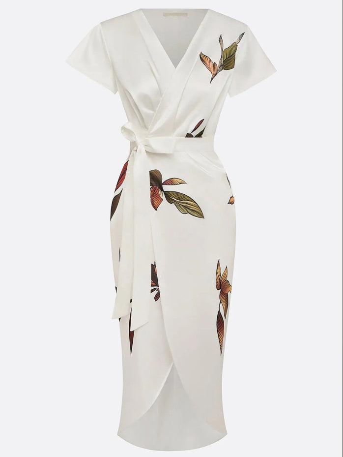 Vestido midi cruzado de satén blanco con hojas y manga corta