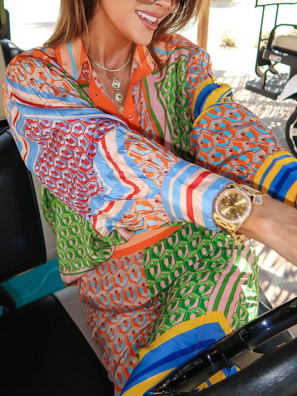 Camisa holgada con botones, manga abullonada y estampado colorido