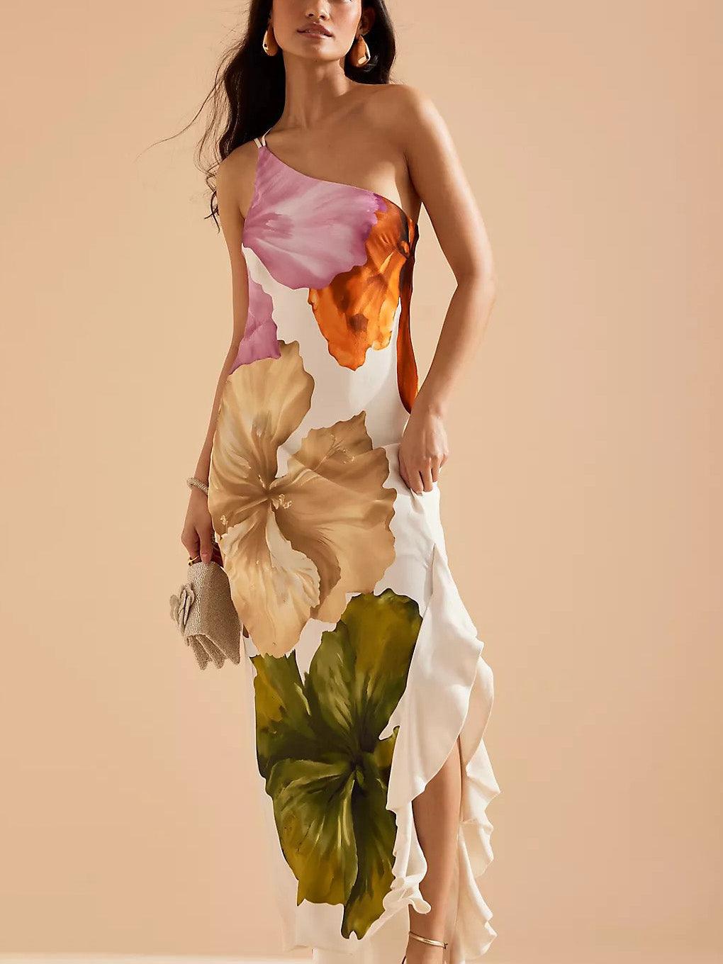 Elegante vestido largo de un solo hombro con estampado floral