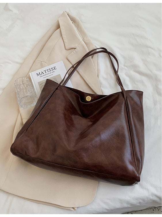 Bolso saco de hombro de piel suave y gran capacidad