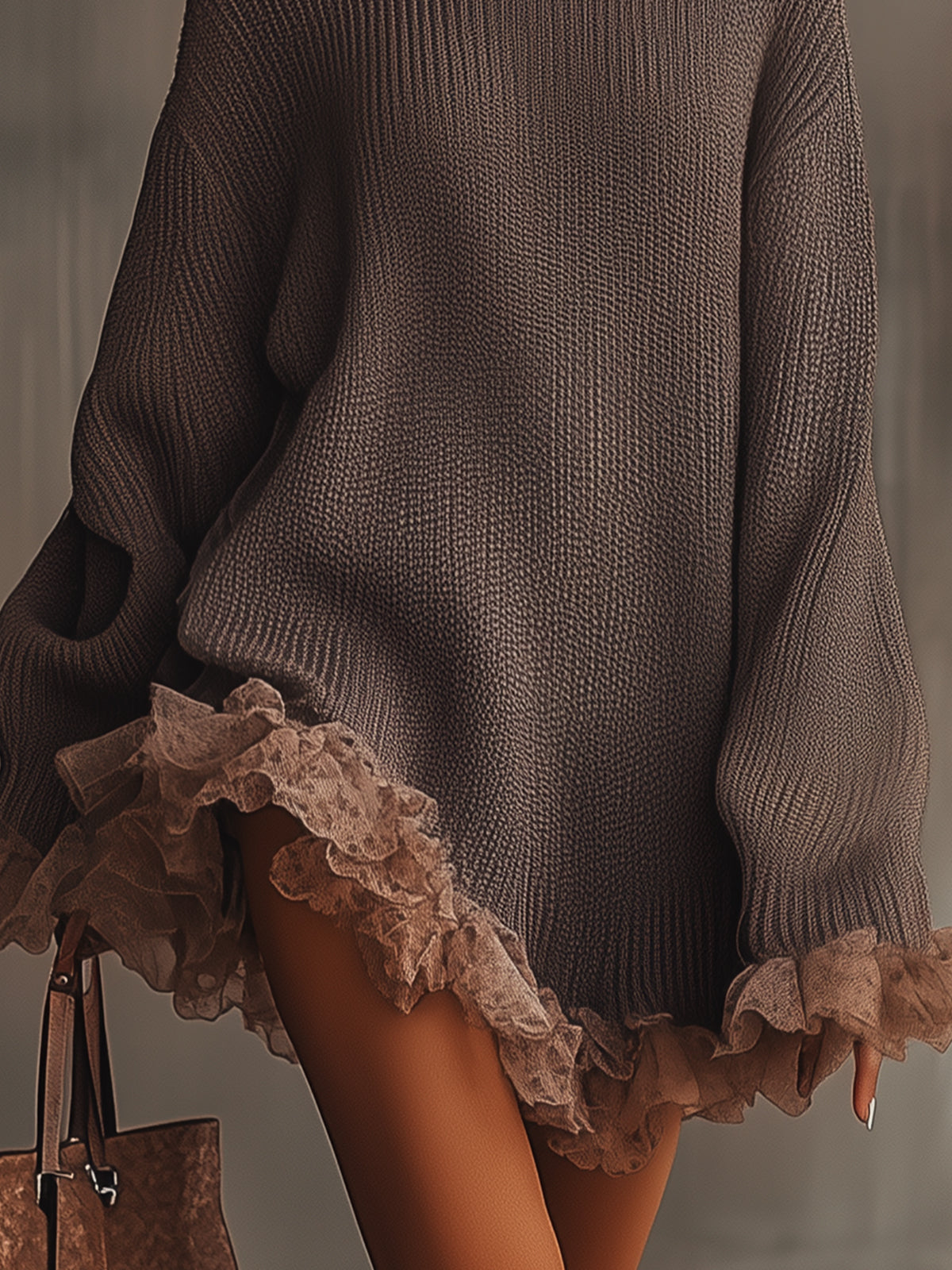 VALENTINA | Vestido jersey de punto cálido con cuello alto y volantes