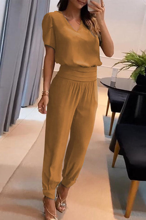 Conjunto casual de dos piezas: top estampado de manga corta con cuello en V y pantalón largo