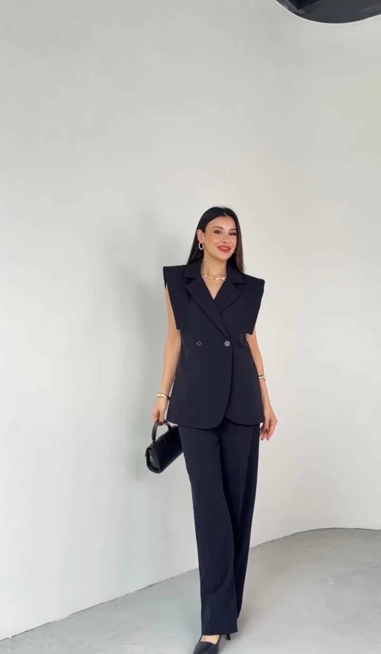 Méndez Blanc | Conjunto Blazer Sin Mangas y Pantalón Wide Leg