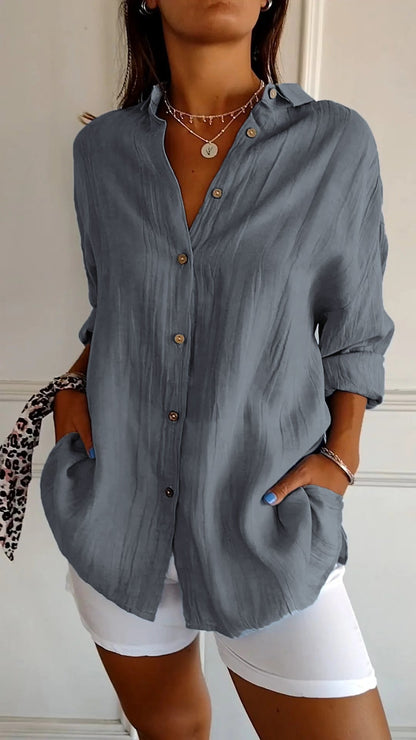 Camisa plisada con solapa y botones