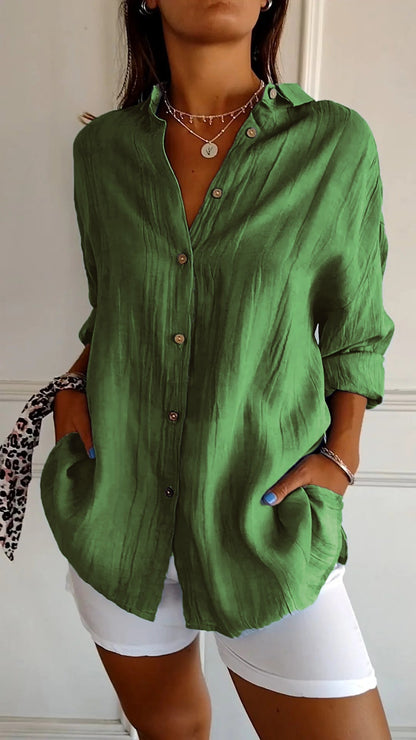Camisa plisada con solapa y botones