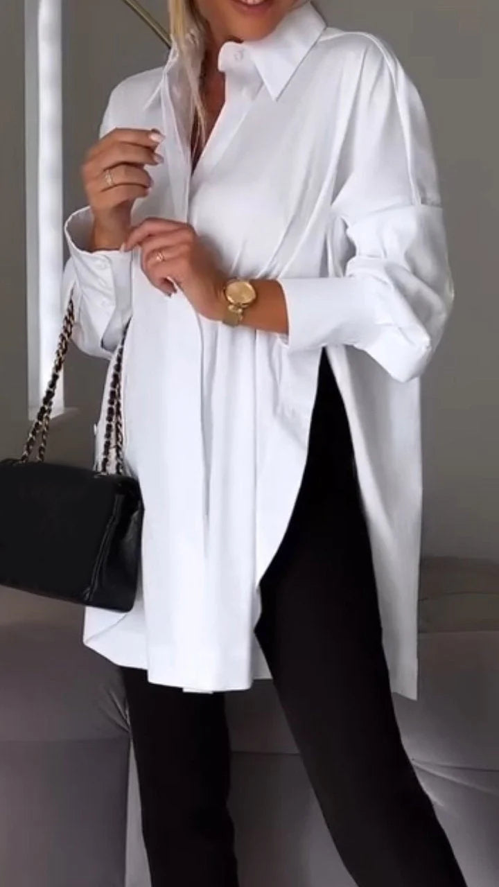 Camisa blanca con solapa y aberturas