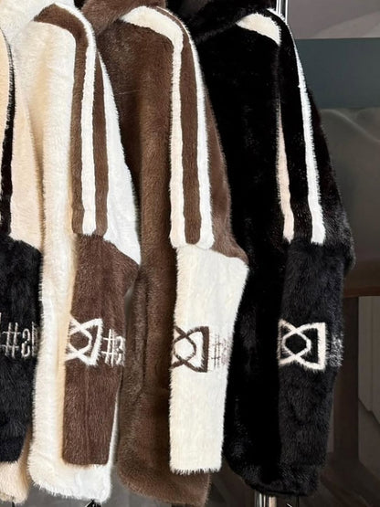 Abrigo casual de peluche con capucha y estampado de rayas verticales