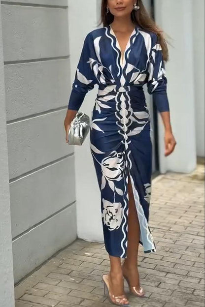 Vestido midi estampado de manga larga murciélago, fruncido y con abertura