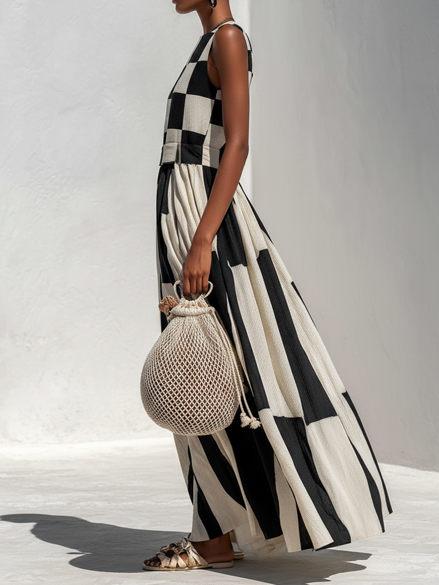 Vestido maxi sin mangas con moderno estampado de cuadros y rayas