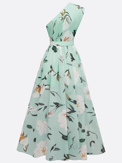 Vestido largo de gasa verde claro con flores, fruncido y de un solo hombro