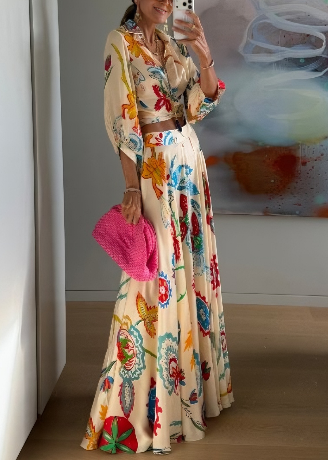 Conjunto boho de dos piezas: camisa anudada a la cintura y falda larga con estampado floral tropical