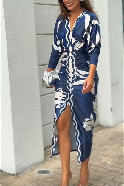 Vestido midi estampado de manga larga murciélago, fruncido y con abertura