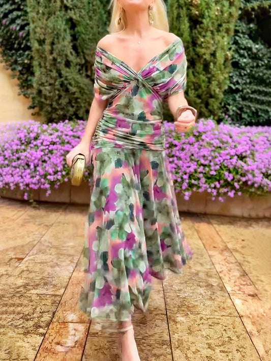 Elegante vestido largo de fiesta con cuello en V y estampado floral pintado