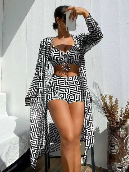 Conjunto de tres piezas para mujer: bikini estampado y salida de playa