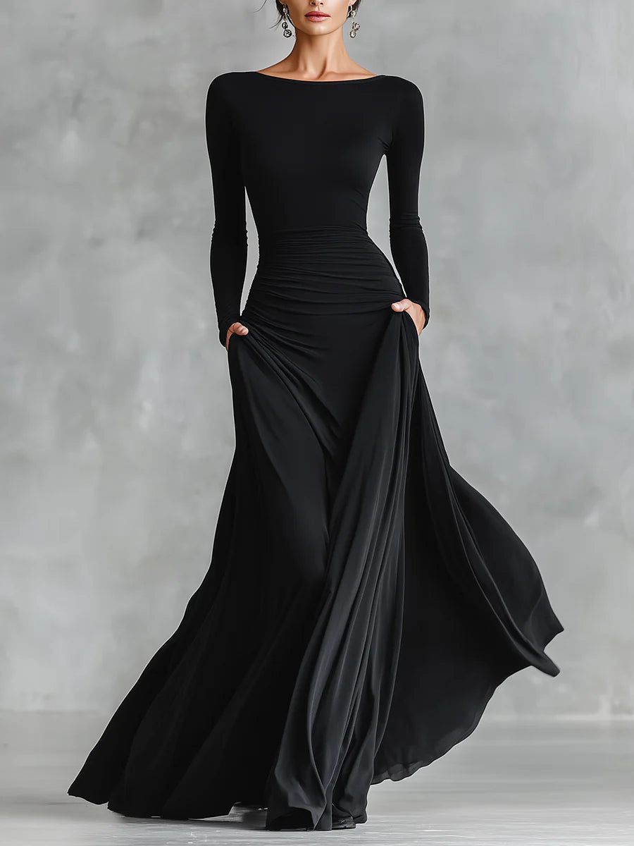 Vestido largo negro de crepé plisado con escote barco