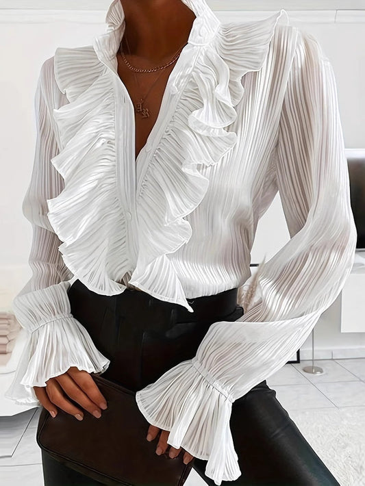 Camisa blanca de manga larga con volantes