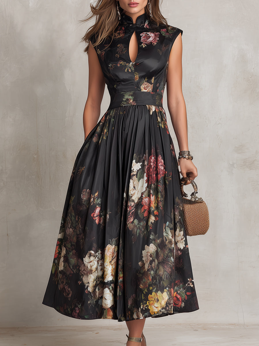 Vestido midi de satén negro floral plisado con cuello de gota