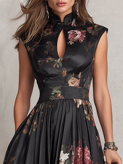 Vestido midi de satén negro floral plisado con cuello de gota