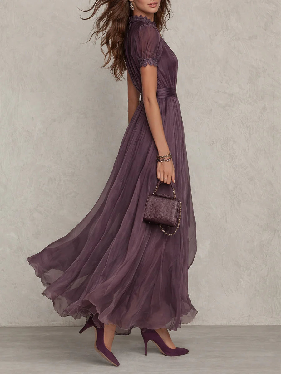Vestido maxi de gasa morado con escote de gota y ribete de encaje