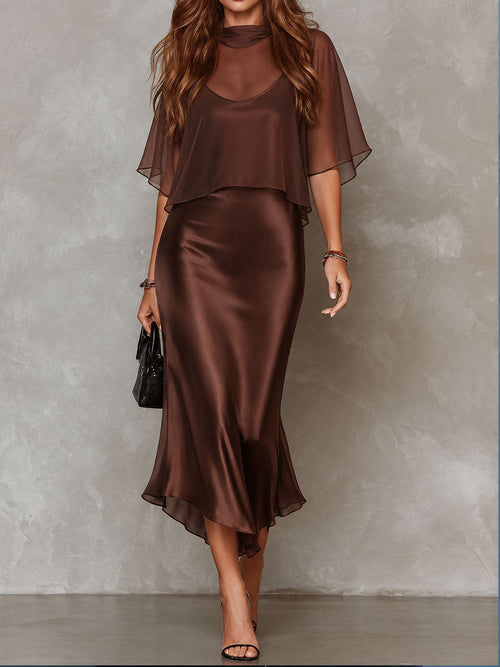 Conjunto de dos piezas marrón: blusa de gasa y vestido midi de satén