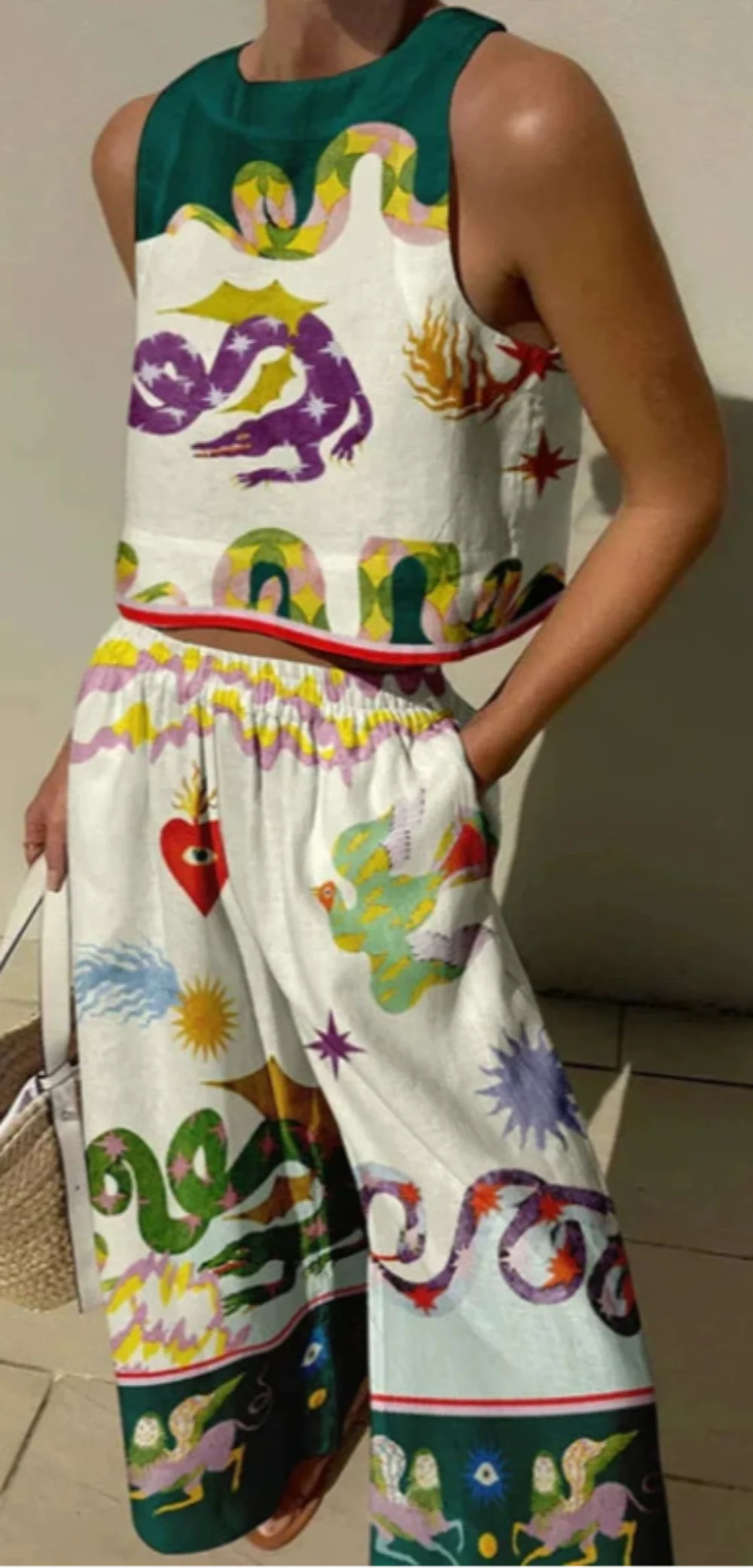 Conjunto de top de tirantes estampado y pantalón de cintura elástica con bolsillos