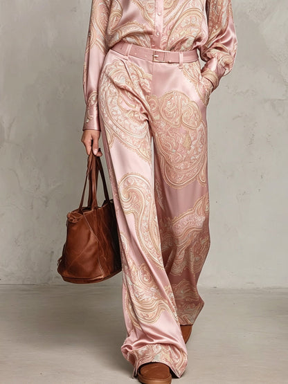 Conjunto de camisa de manga larga y pantalón ancho de satén con estampado de cachemira rosa (con cinturón)