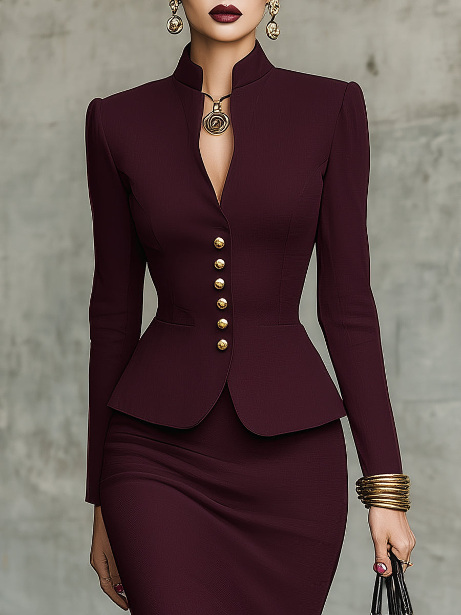Conjunto burdeos de top con bajo de volantes y falda con botones dorados