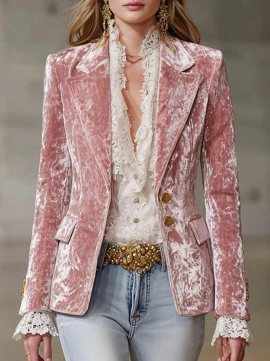 Blazer retro de terciopelo rosa con botones dorados