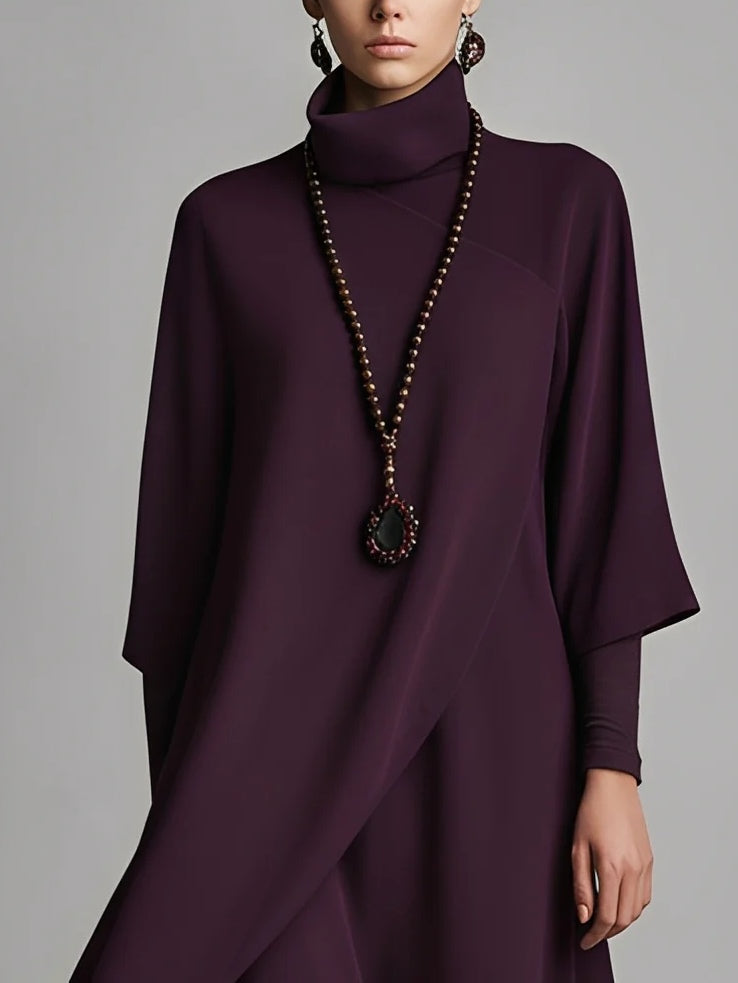 Vestido largo morado oscuro de cuello alto, bordado, asimétrico y plisado