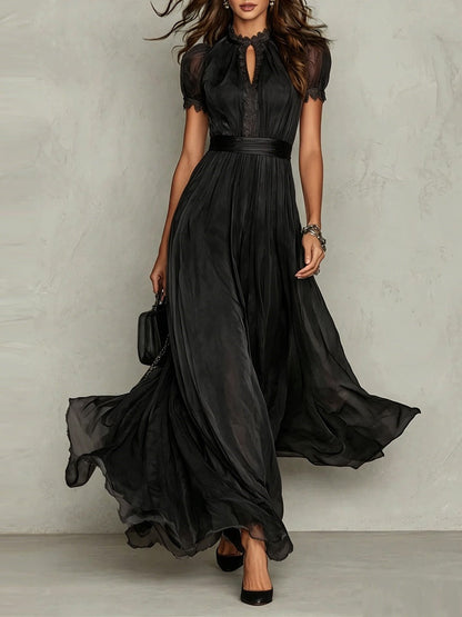 Vestido maxi de gasa morado con escote de gota y ribete de encaje