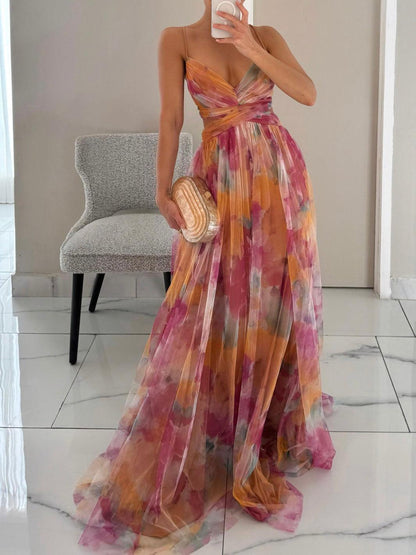 Elegante vestido largo en línea A con flores pintadas y cuello en V