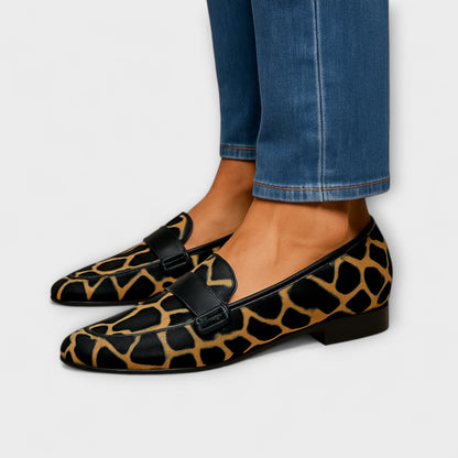 Wale Loafers con Estampado de Leopardo y Correa Decorativa