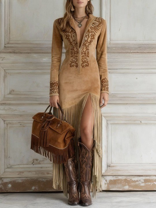Vestido largo western de antelina con media cremallera, bordado y flecos