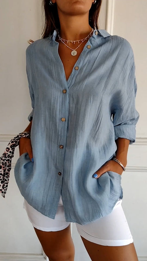 Camisa plisada con solapa y botones