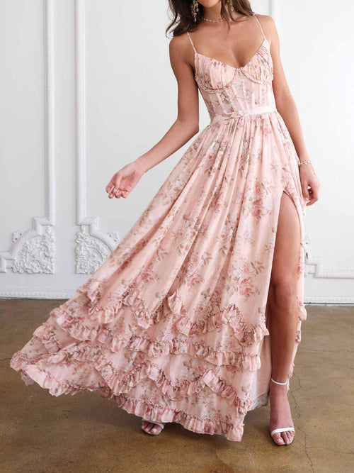 Vestido largo floral con volantes y abertura