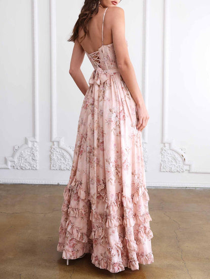 Vestido largo floral con volantes y abertura